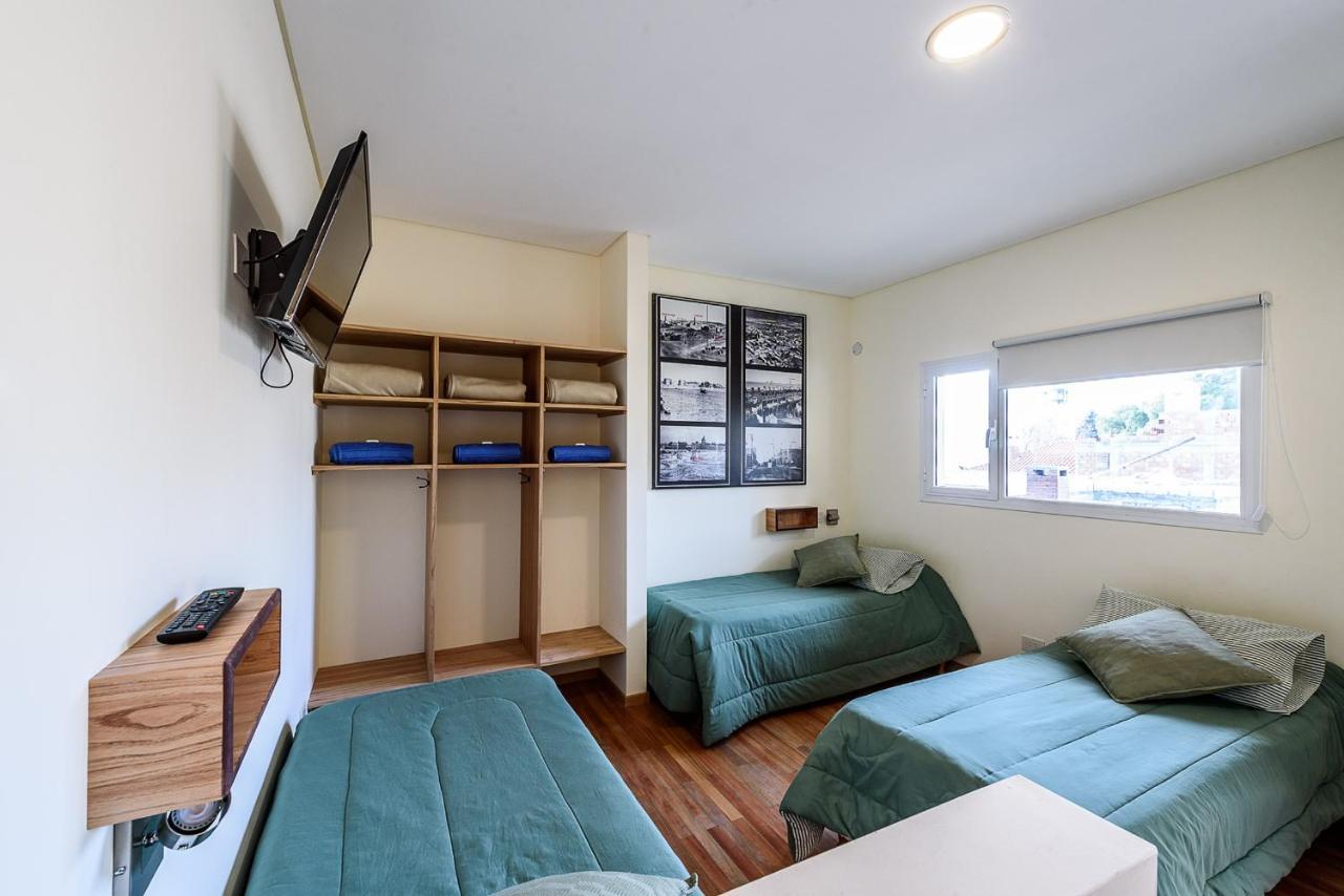 La Tosca Hostel Пуерто Мадрин Екстериор снимка