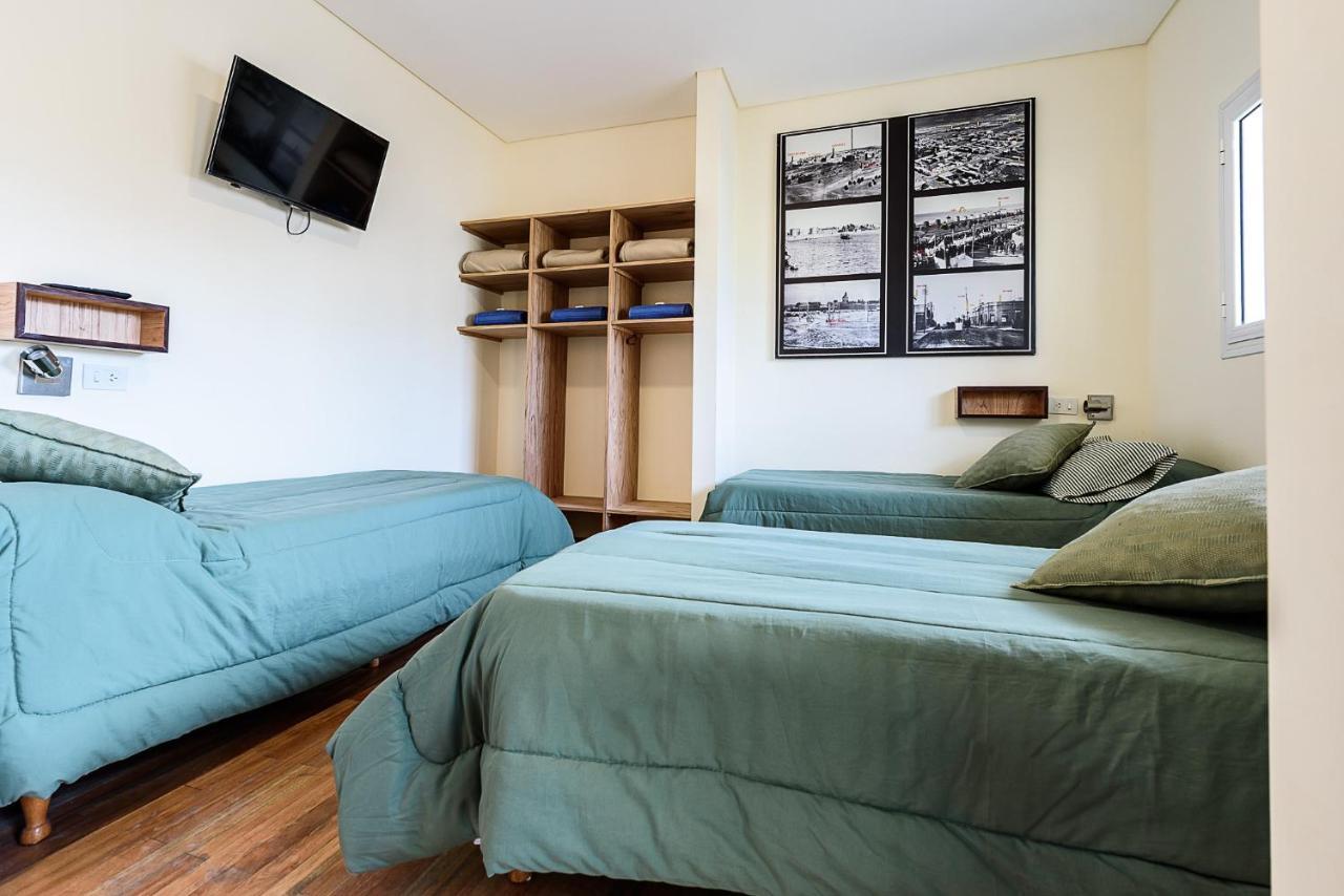 La Tosca Hostel Пуерто Мадрин Екстериор снимка