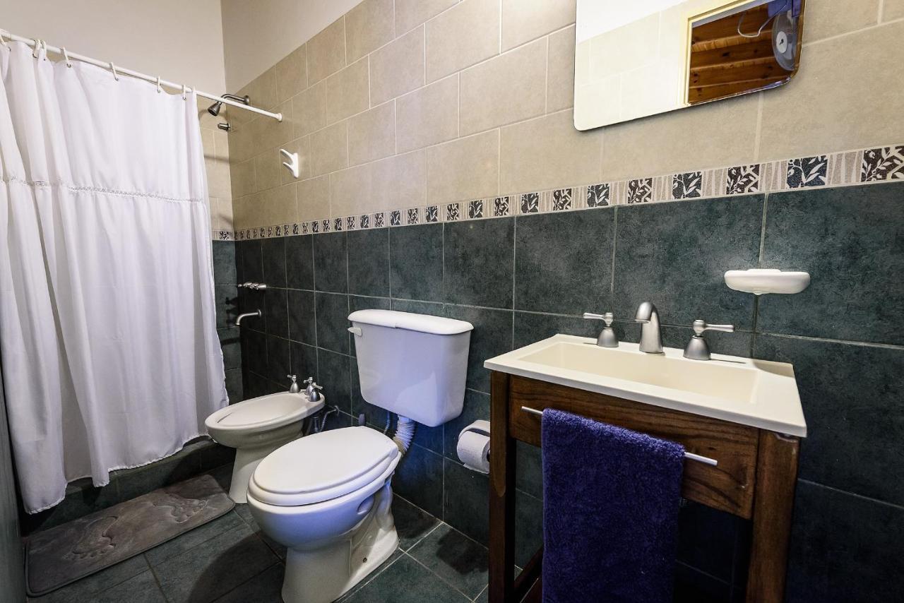 La Tosca Hostel Пуерто Мадрин Екстериор снимка