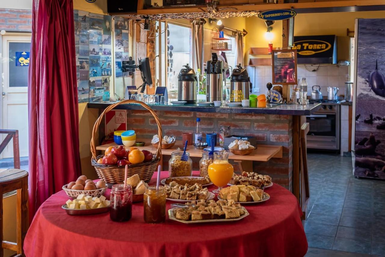 La Tosca Hostel Пуерто Мадрин Екстериор снимка