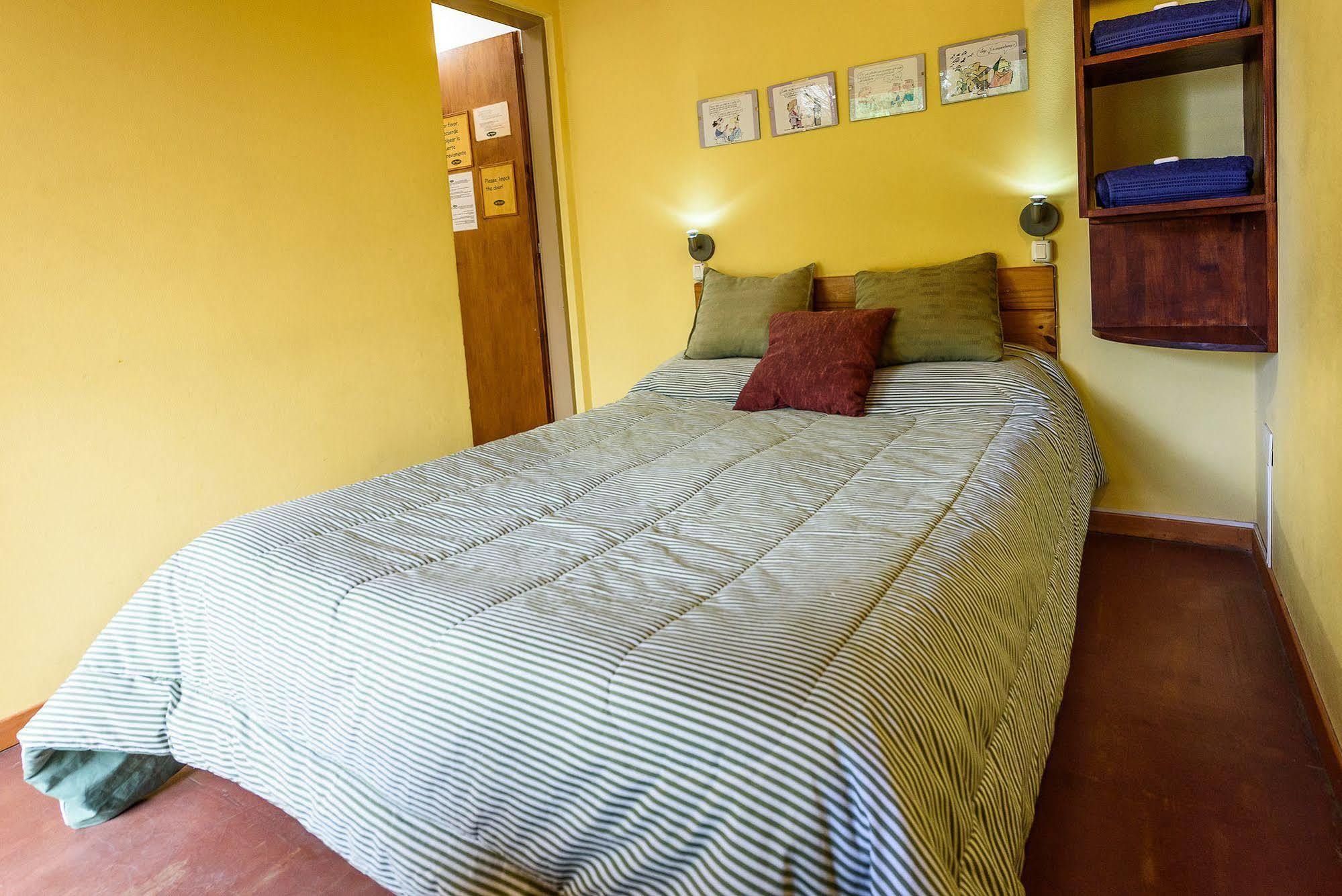La Tosca Hostel Пуерто Мадрин Екстериор снимка